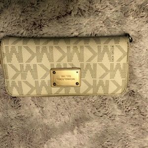 Michael Kors wallet